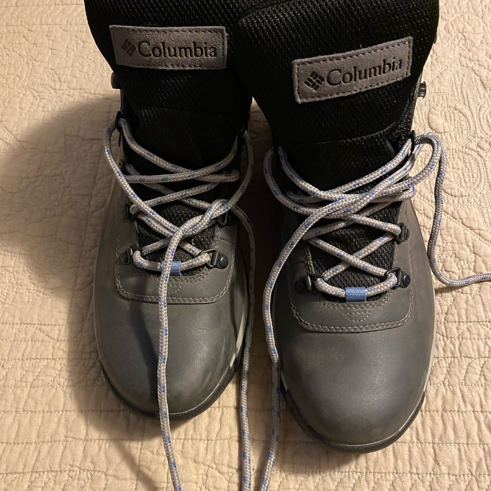 Columbia hiking shoes. Size 12 M